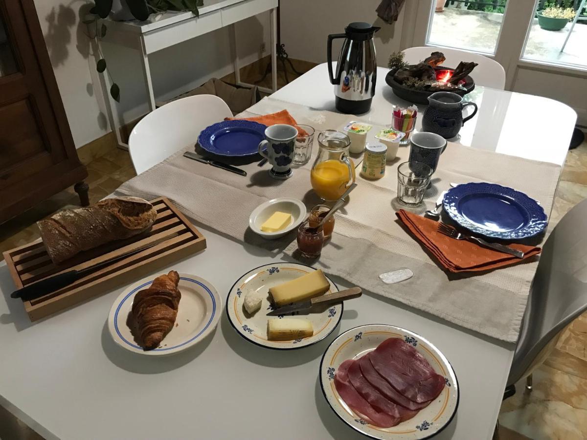 B&B Chez Anne-Marie Ньон Экстерьер фото